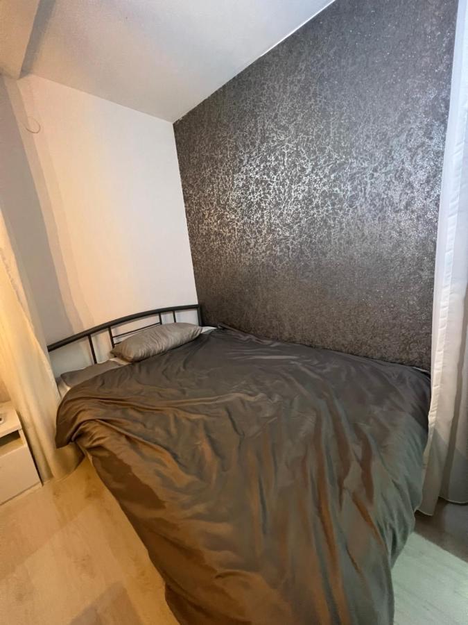 Apartman Paola - Massage Chair- 0-24 Self Check In Out- Zupanja Exterior photo